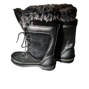 Womens Champion Winter Boots , Leather Boots, Size 6 Black